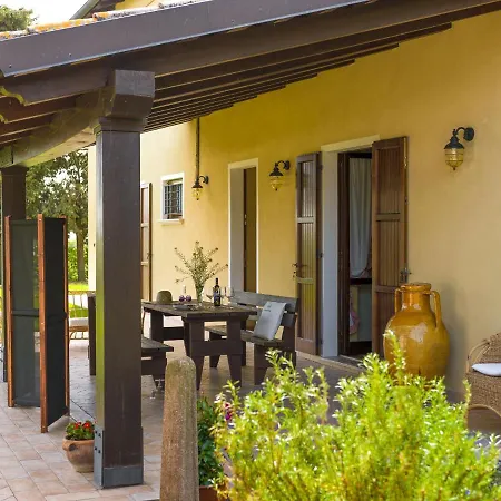 Holiday home Belvilla By Oyo La Cantinaia San Costanzo